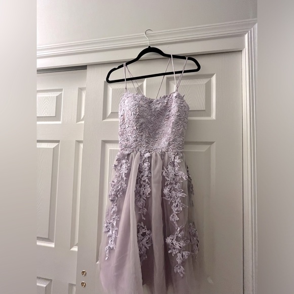 New with tag dress - Picture 2 of 3